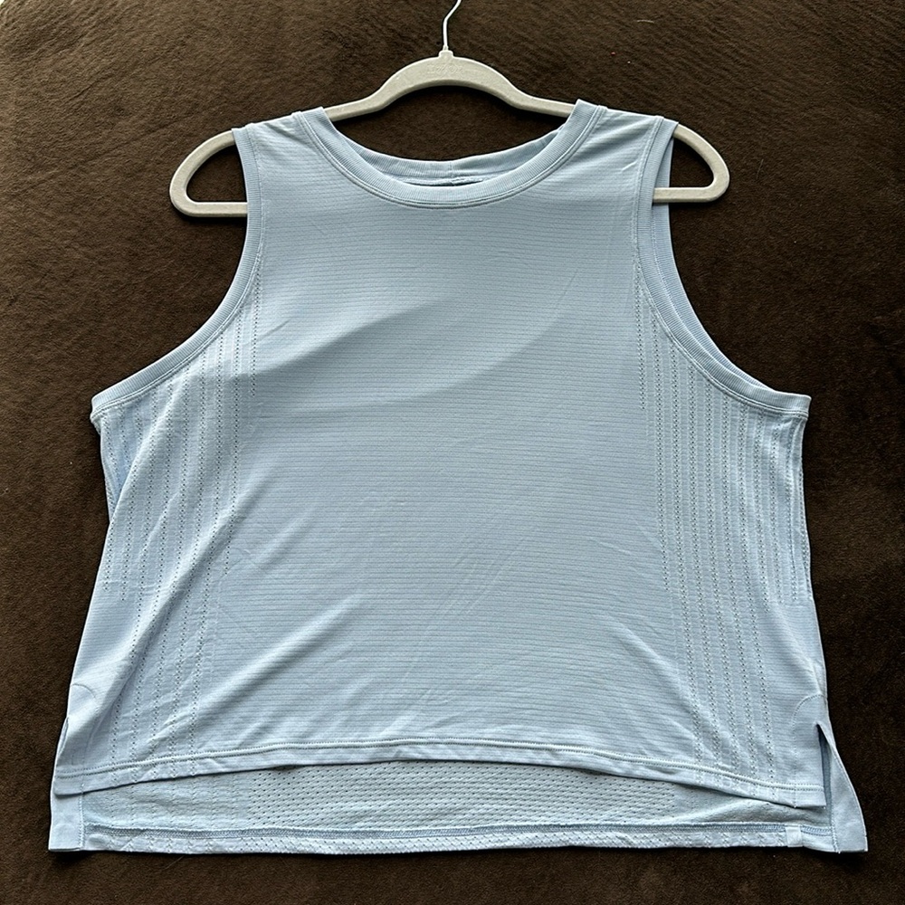 NWOT Lululemon Train to Be Tank Top